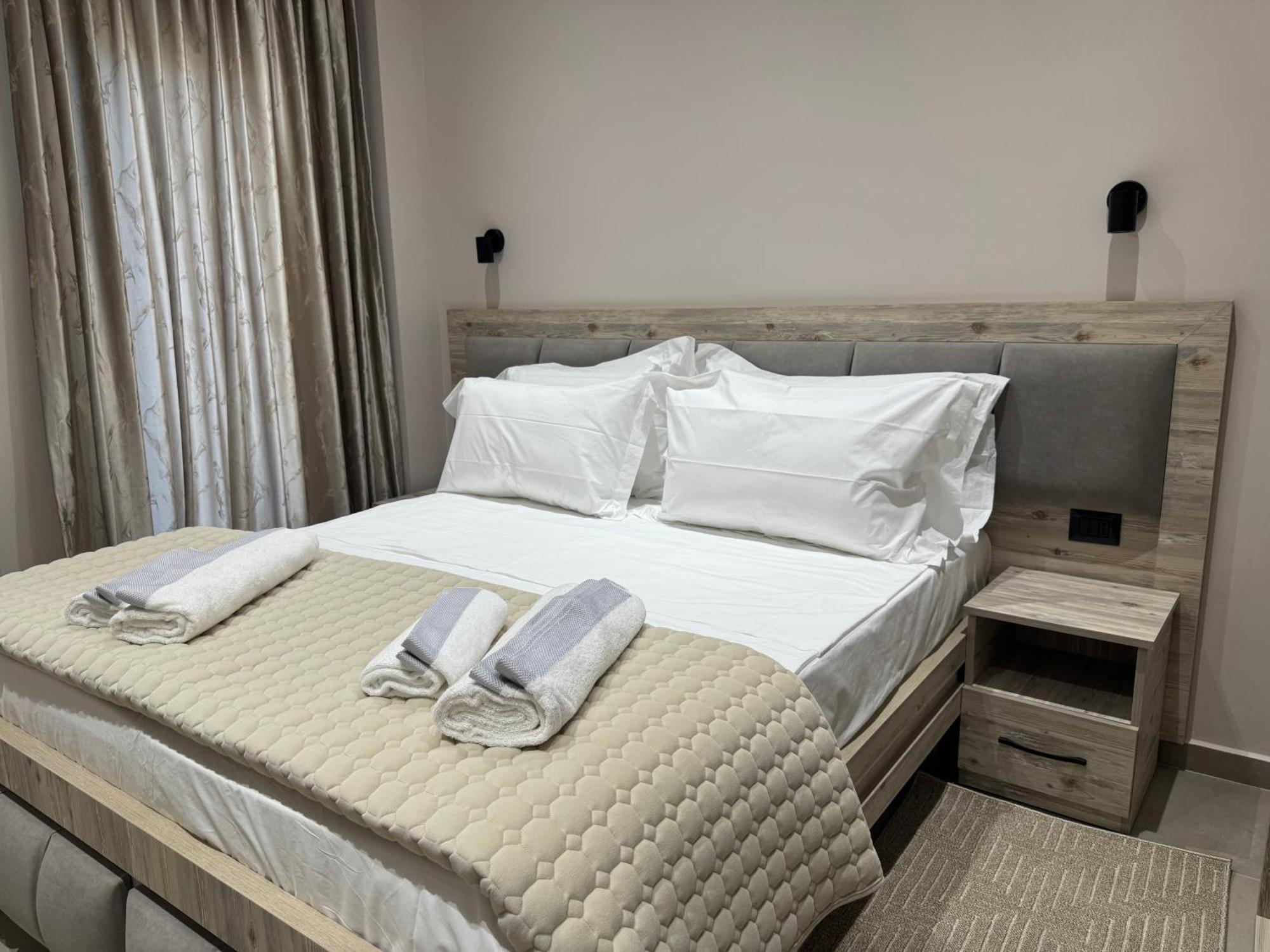 Hotel Kseal Permet Bagian luar foto