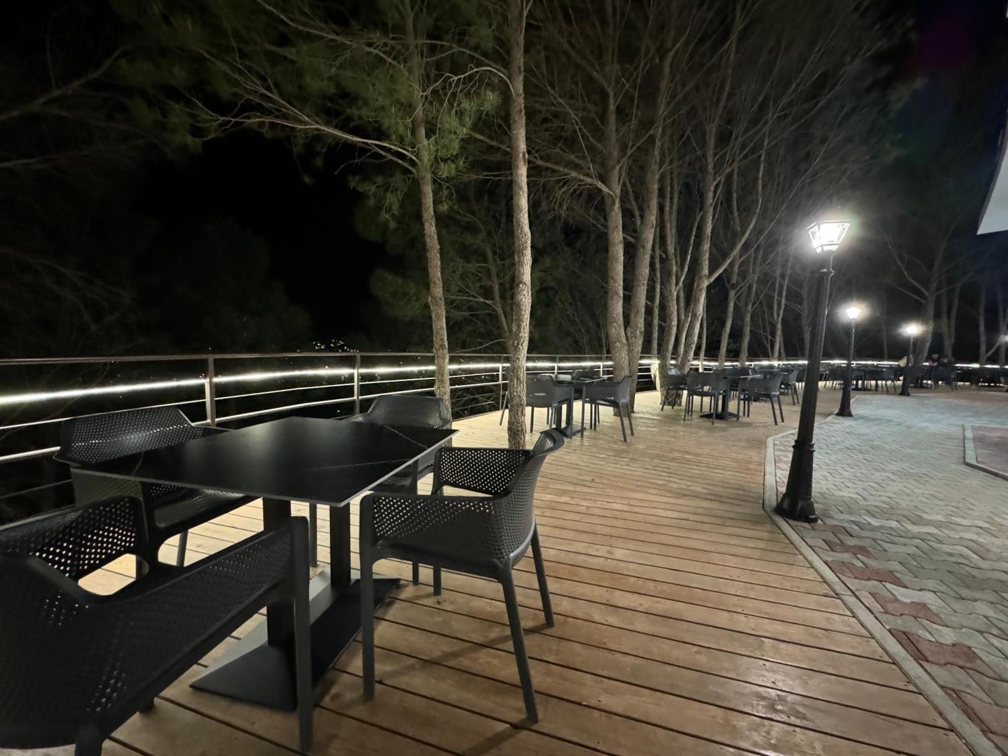 Hotel Kseal Permet Bagian luar foto