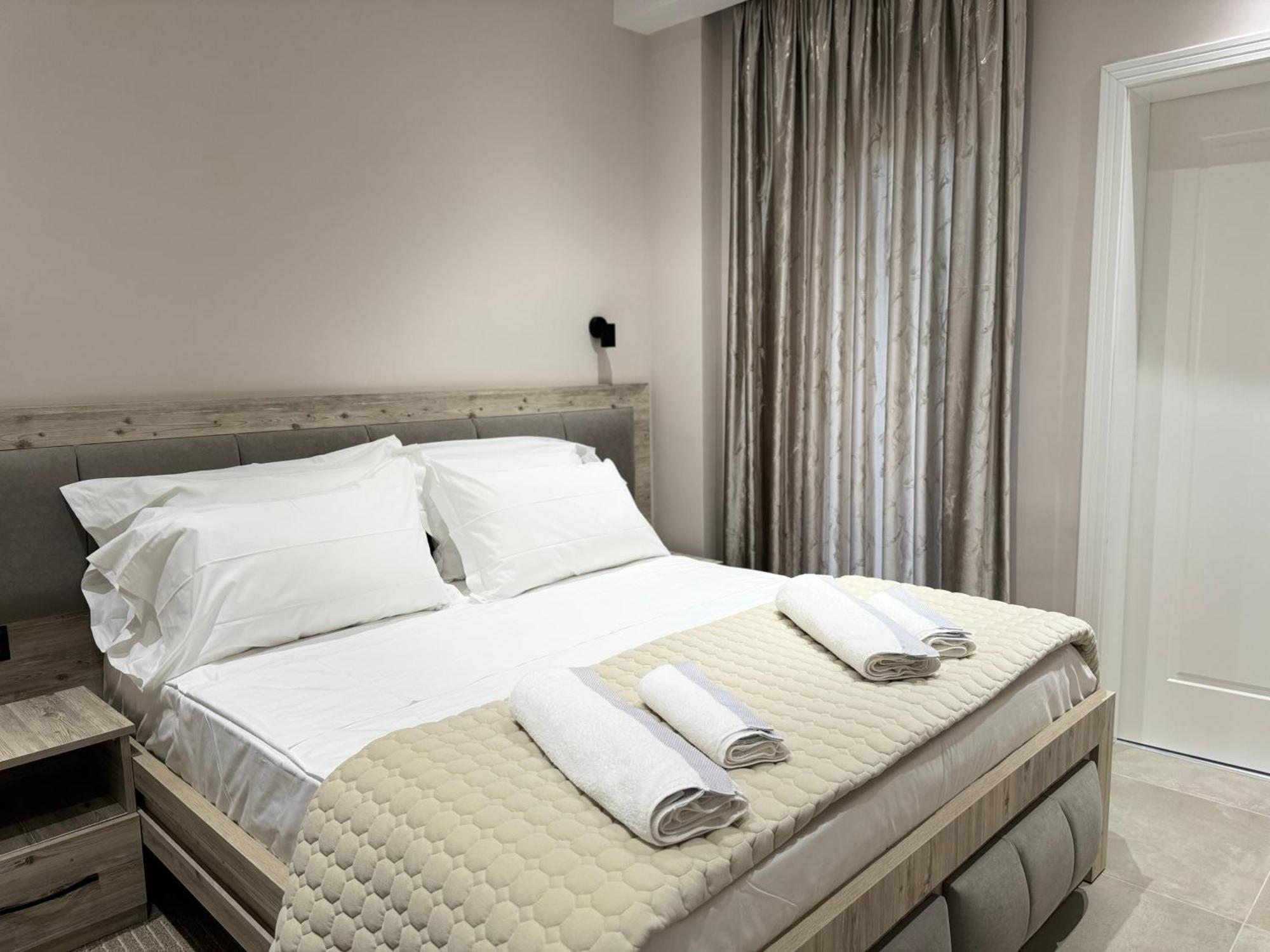 Hotel Kseal Permet Bagian luar foto