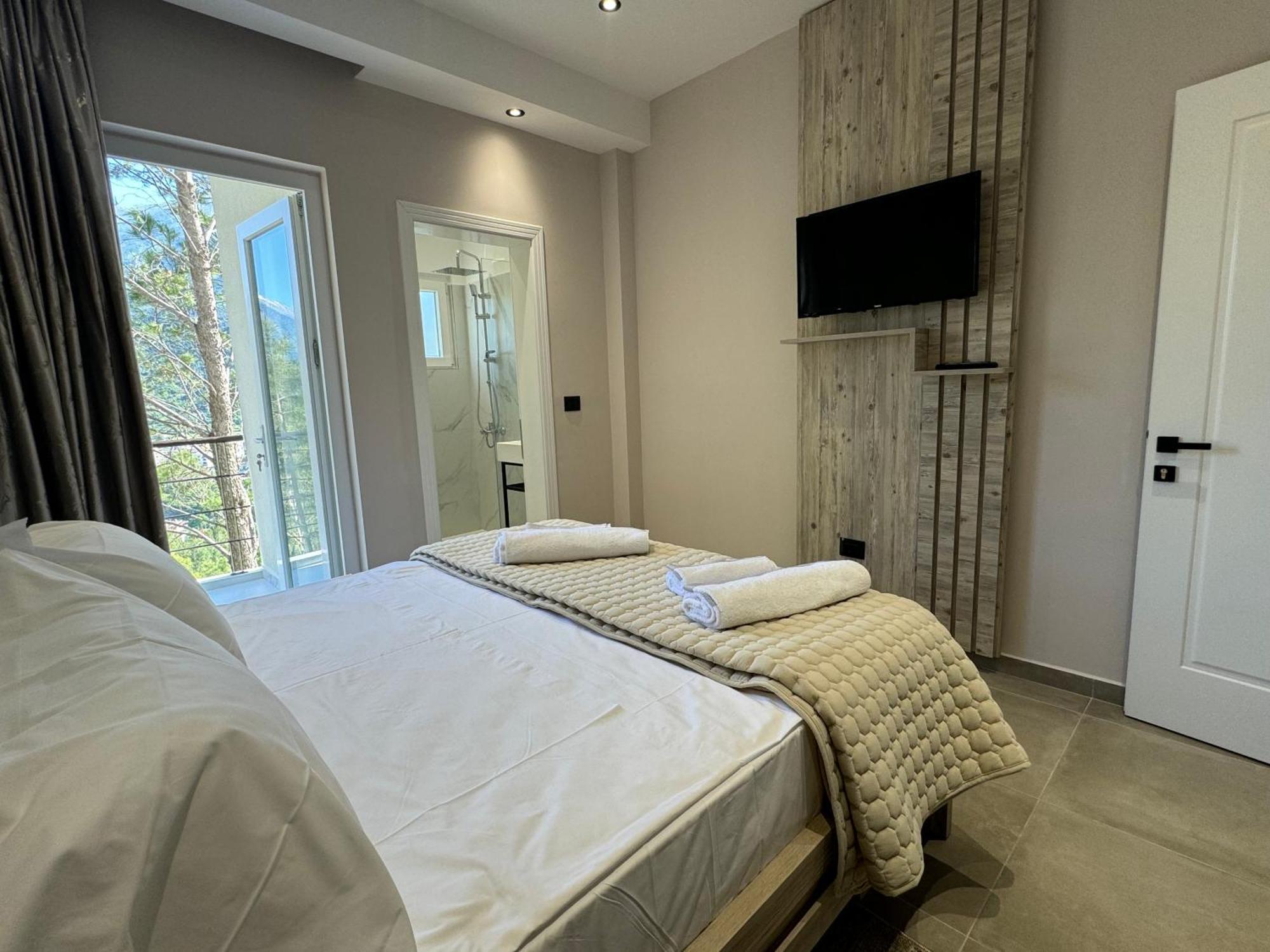 Hotel Kseal Permet Bagian luar foto