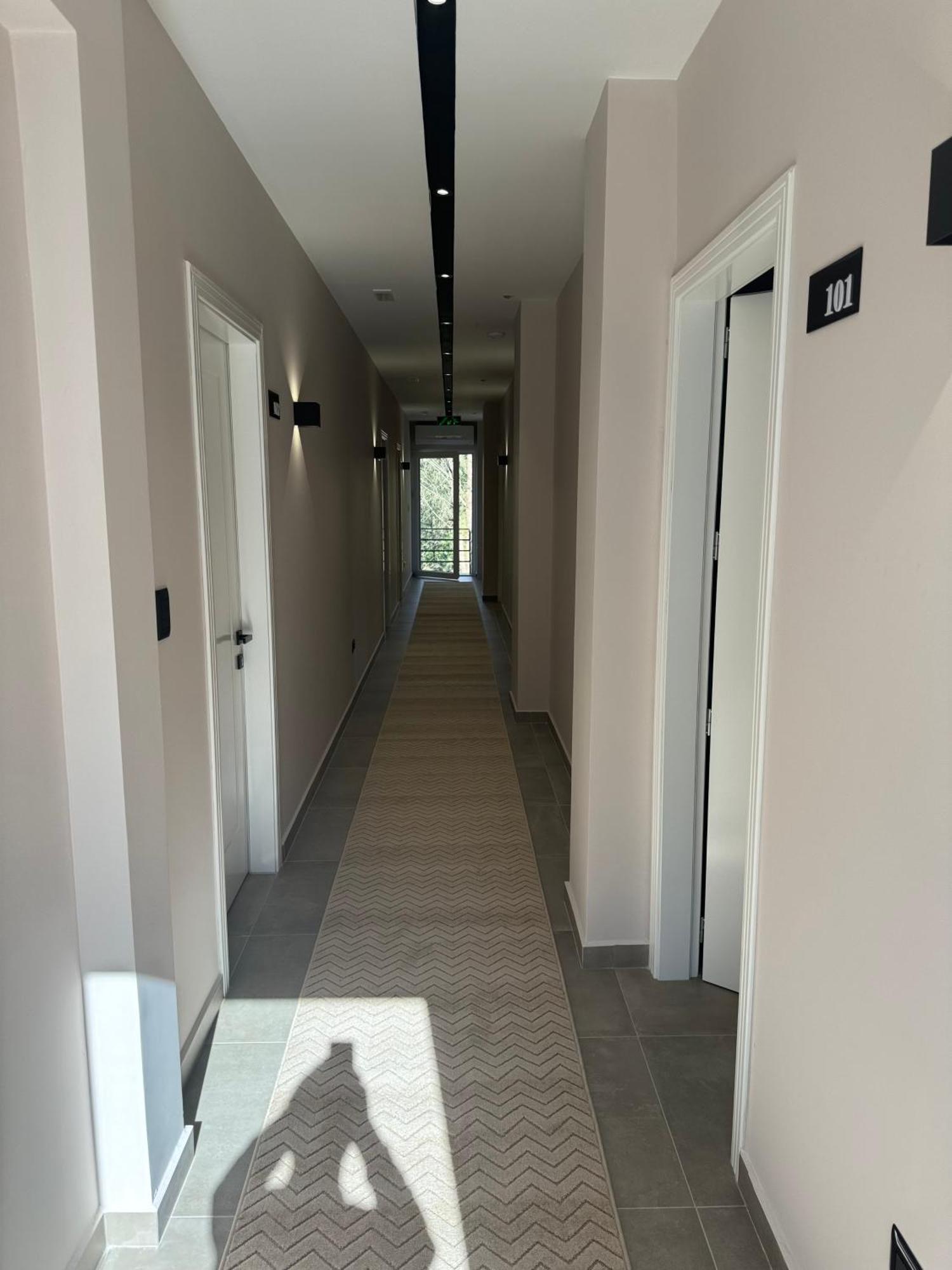 Hotel Kseal Permet Bagian luar foto