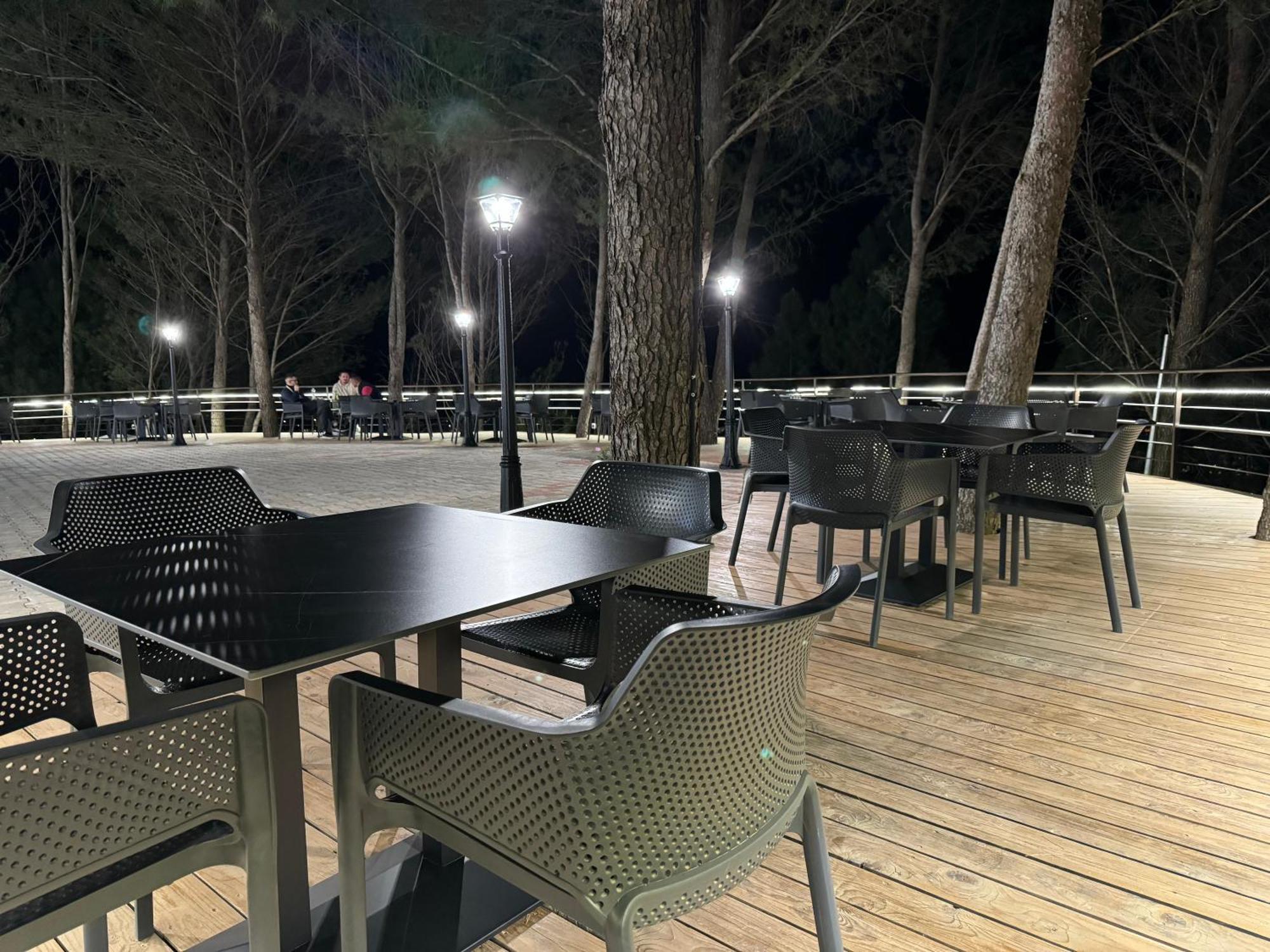 Hotel Kseal Permet Bagian luar foto