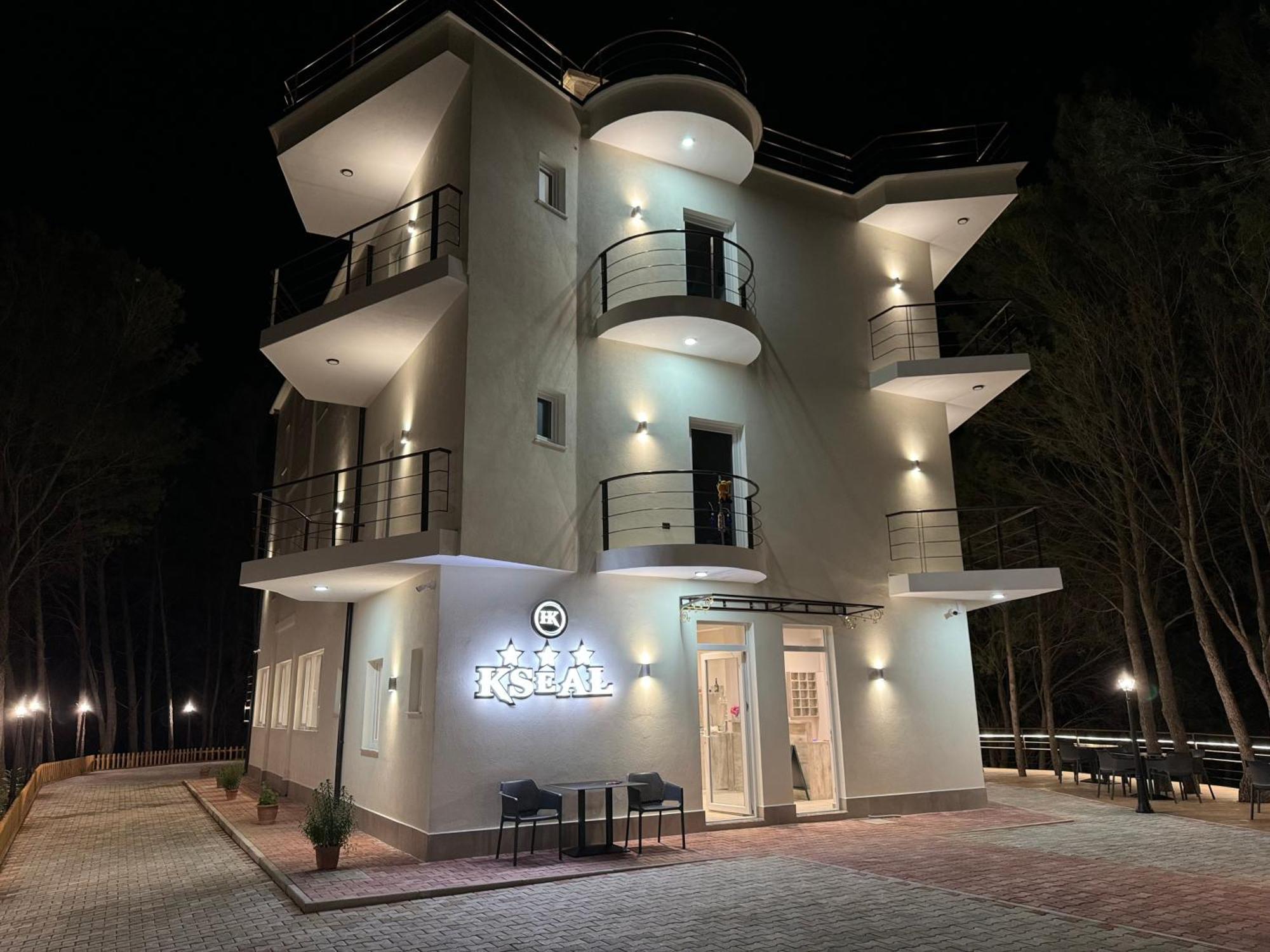 Hotel Kseal Permet Bagian luar foto